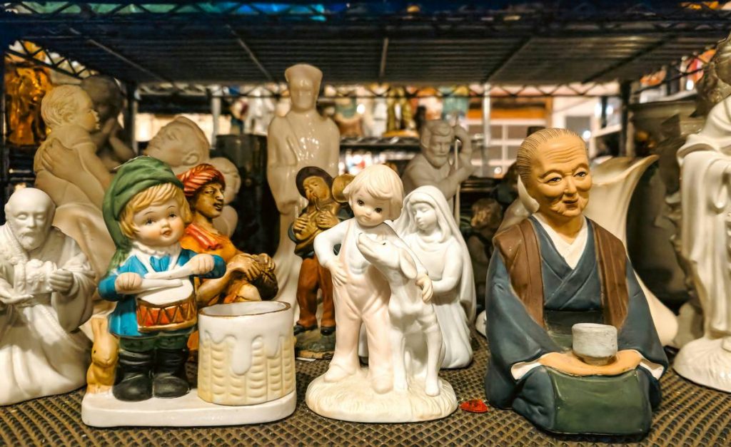 Home Decor Figurine How Much Are They Really Worth? A Collector’s Guide to Pricing, Value & Smart Buying